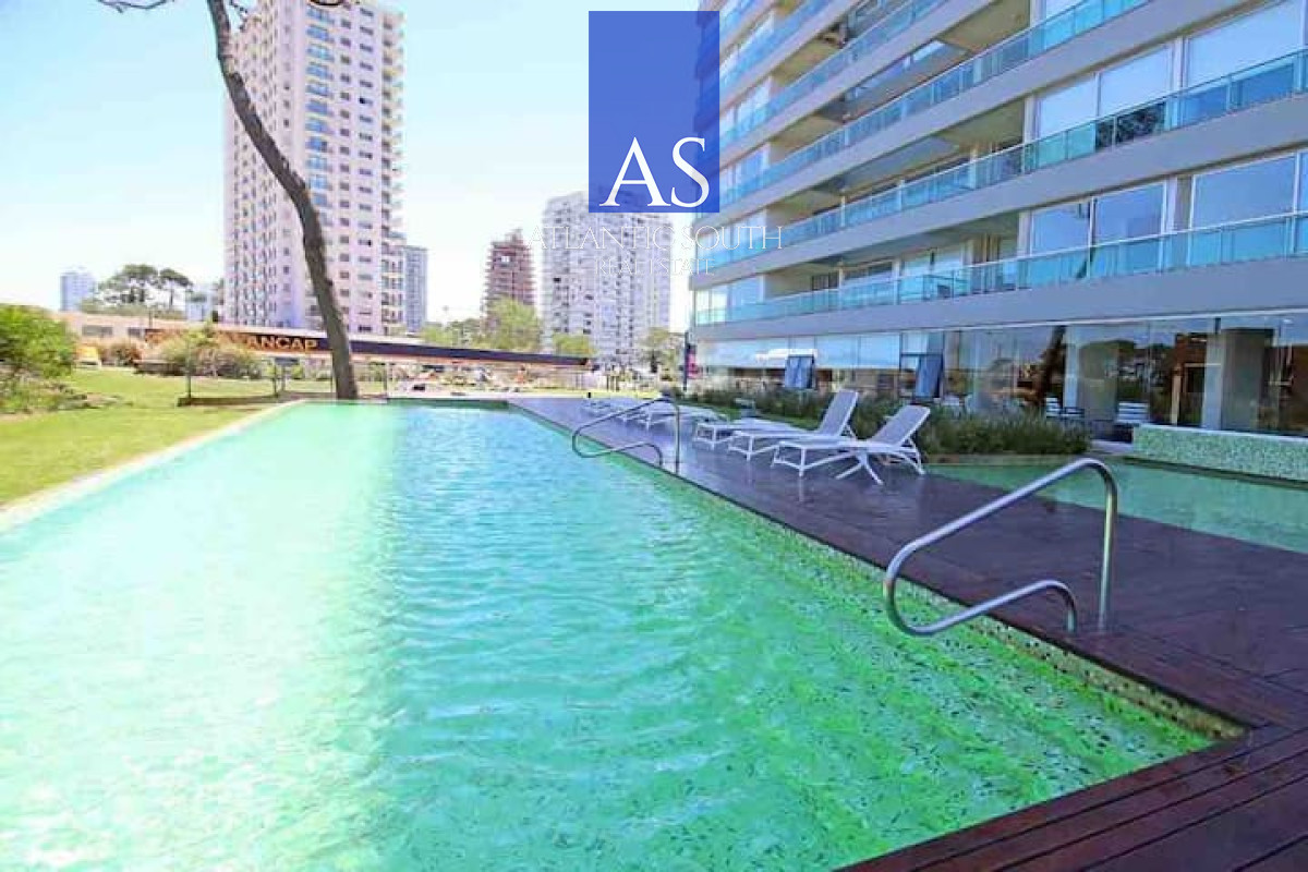Apartamento ID.3921 - Apartamento mdoerno 2 dormitorios piso alto garage servicios bajos gastos Punta del Este