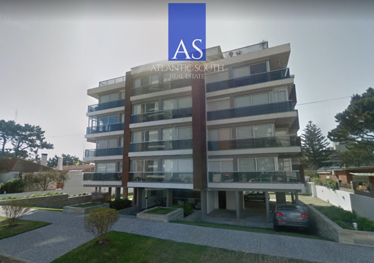 Apartamento ID.2497 - 2 dormitorios moderno y luminoso con terraza y cochera Aidy Grill Punta del Este