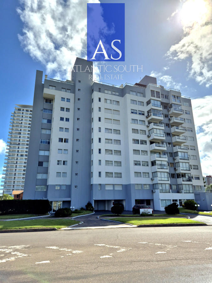 Apartamento ID.3566 - Oportunidad en venta 2 dormitorios zona Conrad a sólo 200mts del mar en parada 4 de Playa Mansa Punta del Este
