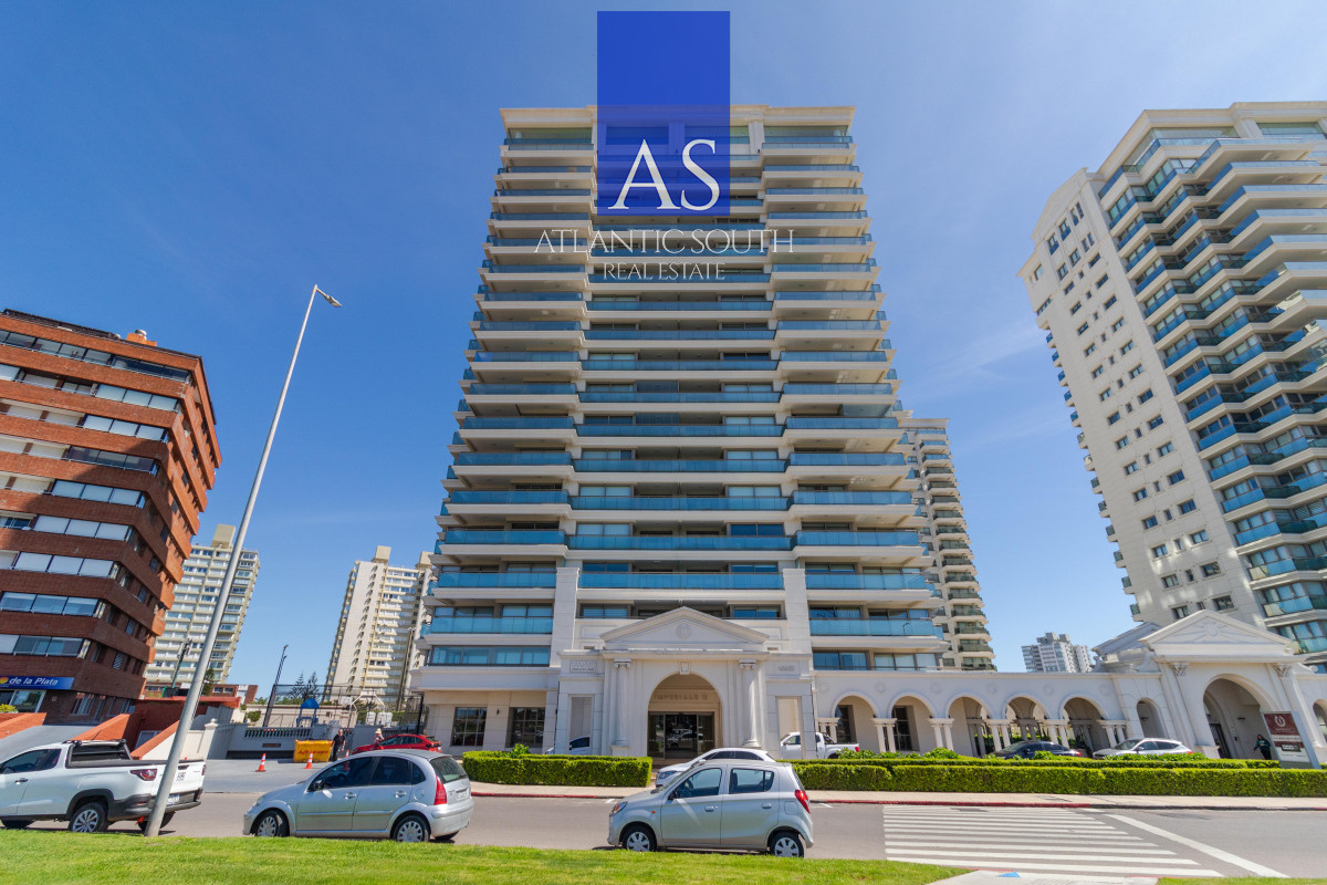 Apartamento ID.3856 - Apartamento de 3 dormitorios en suite frente al mar en Torre Imperiale Playa Brava Punta del Este