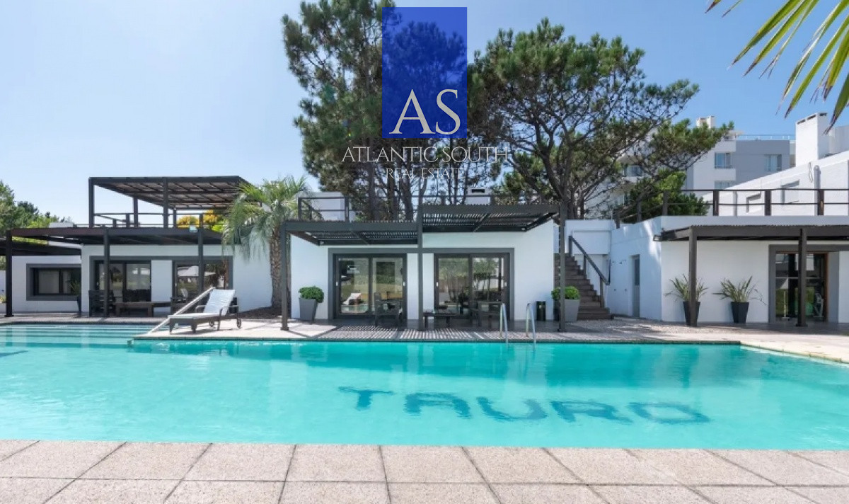 Apartamento ID.3994 - Apartamento frente al mar 3 dormitorios Playa Mansa Pinares Punta del Este