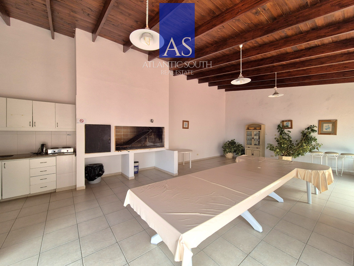 Apartamento ID.2968 - Oportunidad apartamento semi-reciclado 3 dormitorios 2 baños garage Península Punta del Este Duplex-Penthouse 