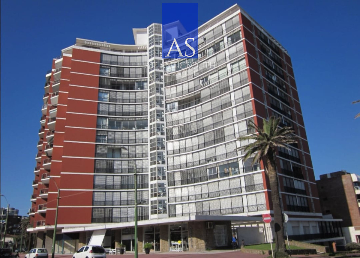 Apartamento ID.4899 - Apartamento reciclado con vista al mar a pasos del Puerto de Punta del Este