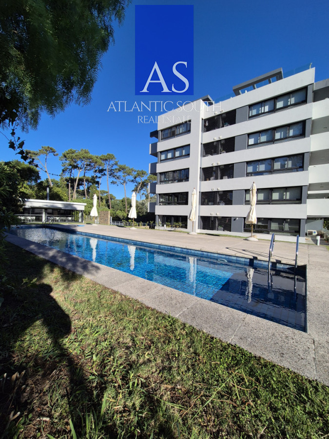 Apartamento ID.4636 - Oportunidad Planta moderna de categroría en excelente ubicación Playa Mansa