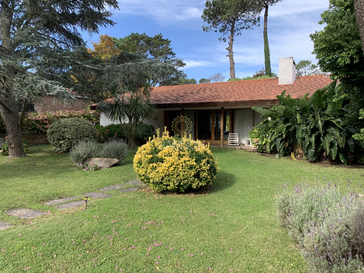 Casa ID.66954 - Casa en venta Parada 16 de Playa mansa Punta del Este