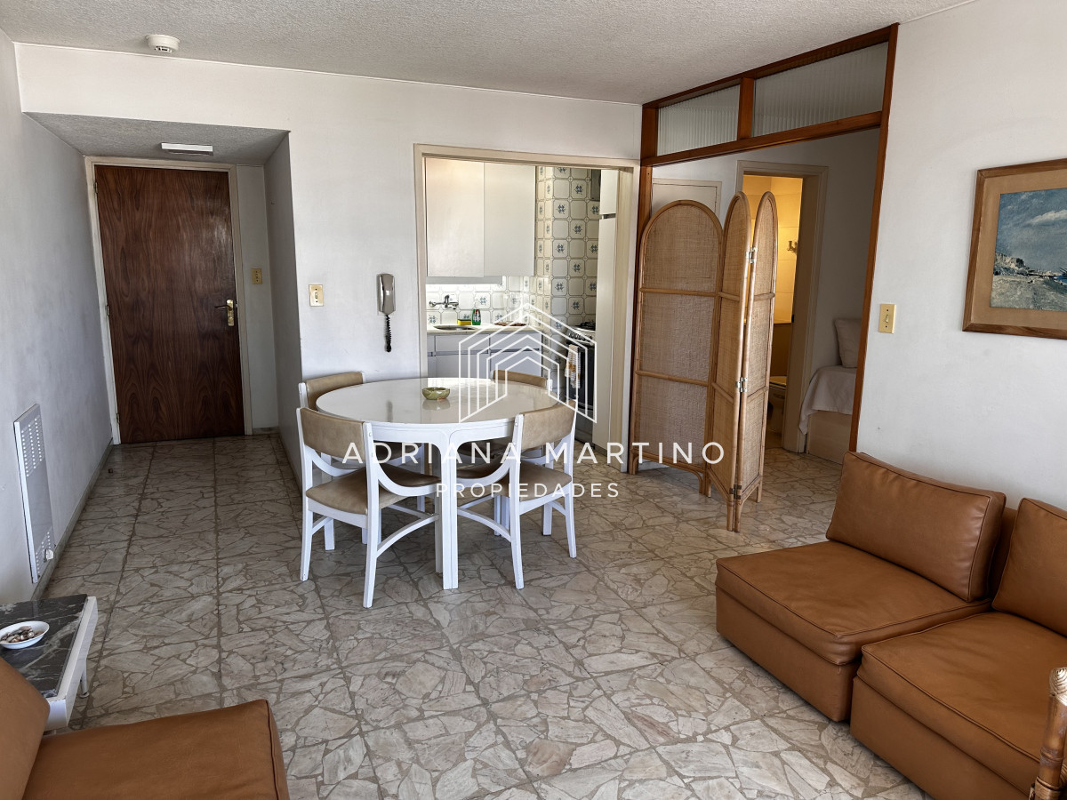 Apartamento ID.71651 - Venta APARTAMENTO DE 1 DORMITORIO Y MEDIO, UN REGALO !!