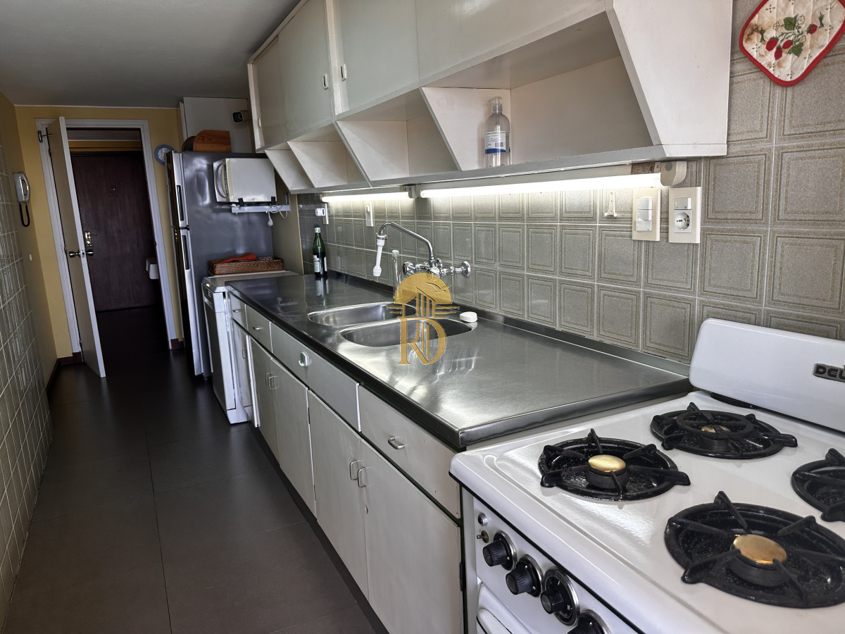 EN VENTA APARTAMENTO PISO ALTO  3 DORMITORIOS -id-294-9