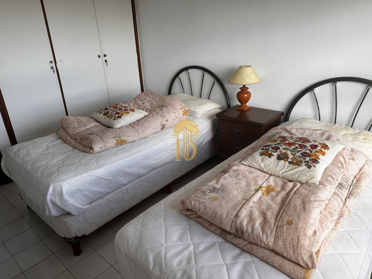 EN VENTA APARTAMENTO PISO ALTO  3 DORMITORIOS -id-294-19