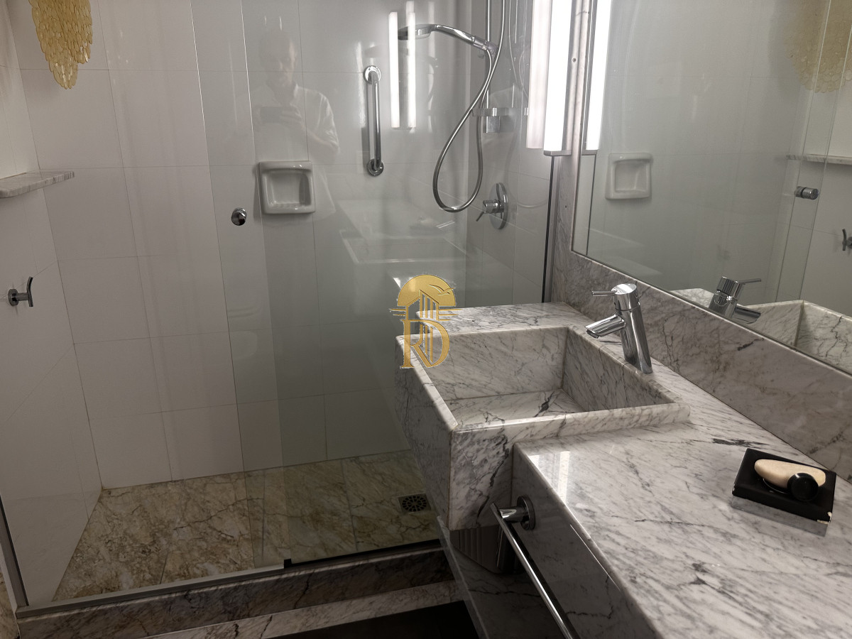 EN VENTA APARTAMENTO PISO ALTO  3 DORMITORIOS -id-294-18