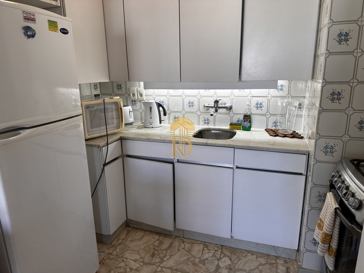 Venta APARTAMENTO DE 1 DORMITORIO Y MEDIO, UN REGALO !! -id-432-12