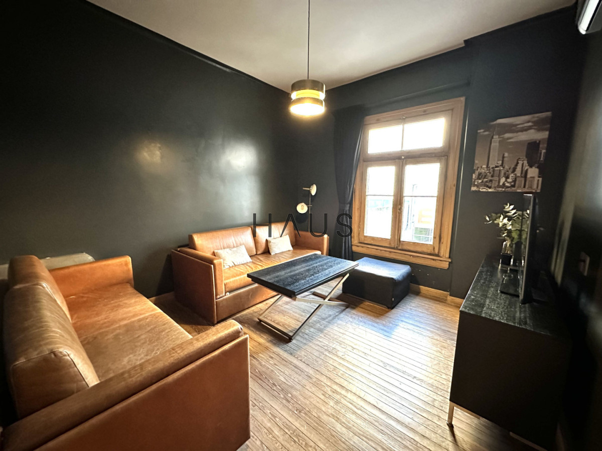 Apartamento ID.727 - Venta de excelente apartamento de un dormitorio en emblemático edificio sobre la calle 20