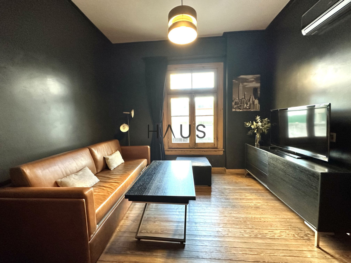 Apartamento ID.727 - Venta de excelente apartamento de un dormitorio en emblemático edificio sobre la calle 20