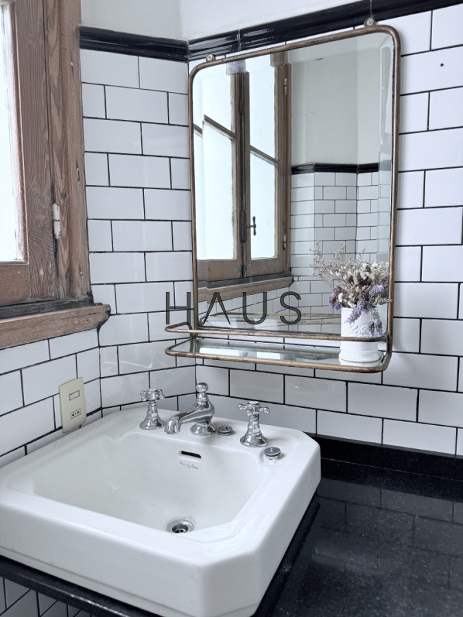 Apartamento ID.727 - Venta de excelente apartamento de un dormitorio en emblemático edificio sobre la calle 20