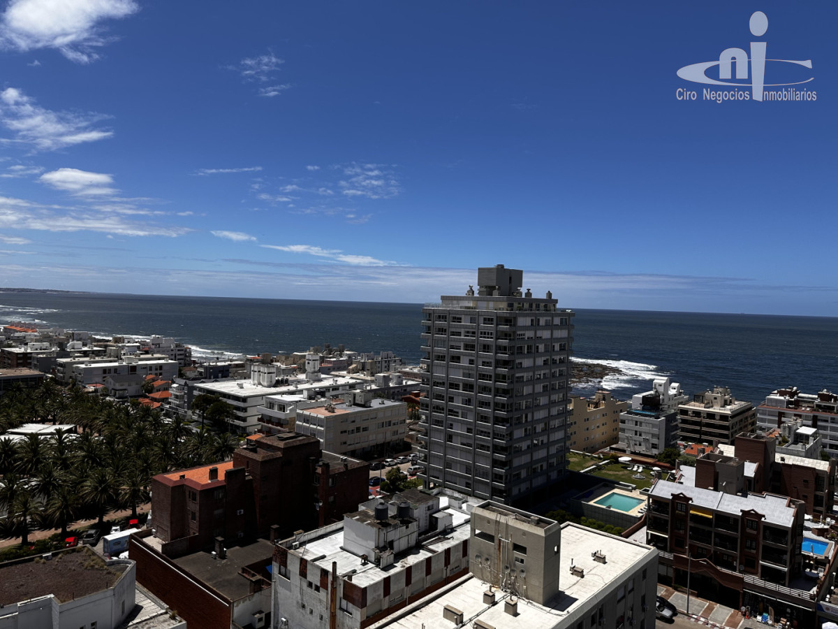 VENTA PISO ALTO CON VISTA AL MAR Y DOS COCHERAS - CMP234422A