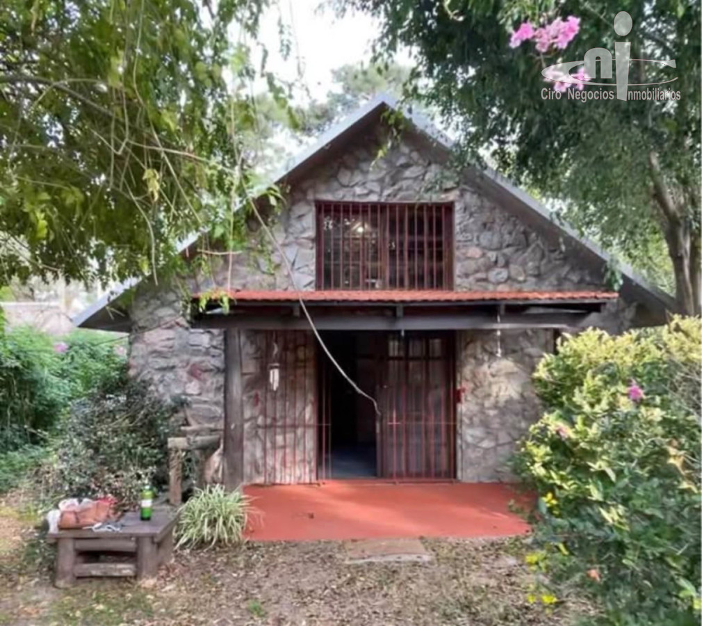 Acogedora casa en alquiler anual - Lugano, Punta del Este - CMP234568C