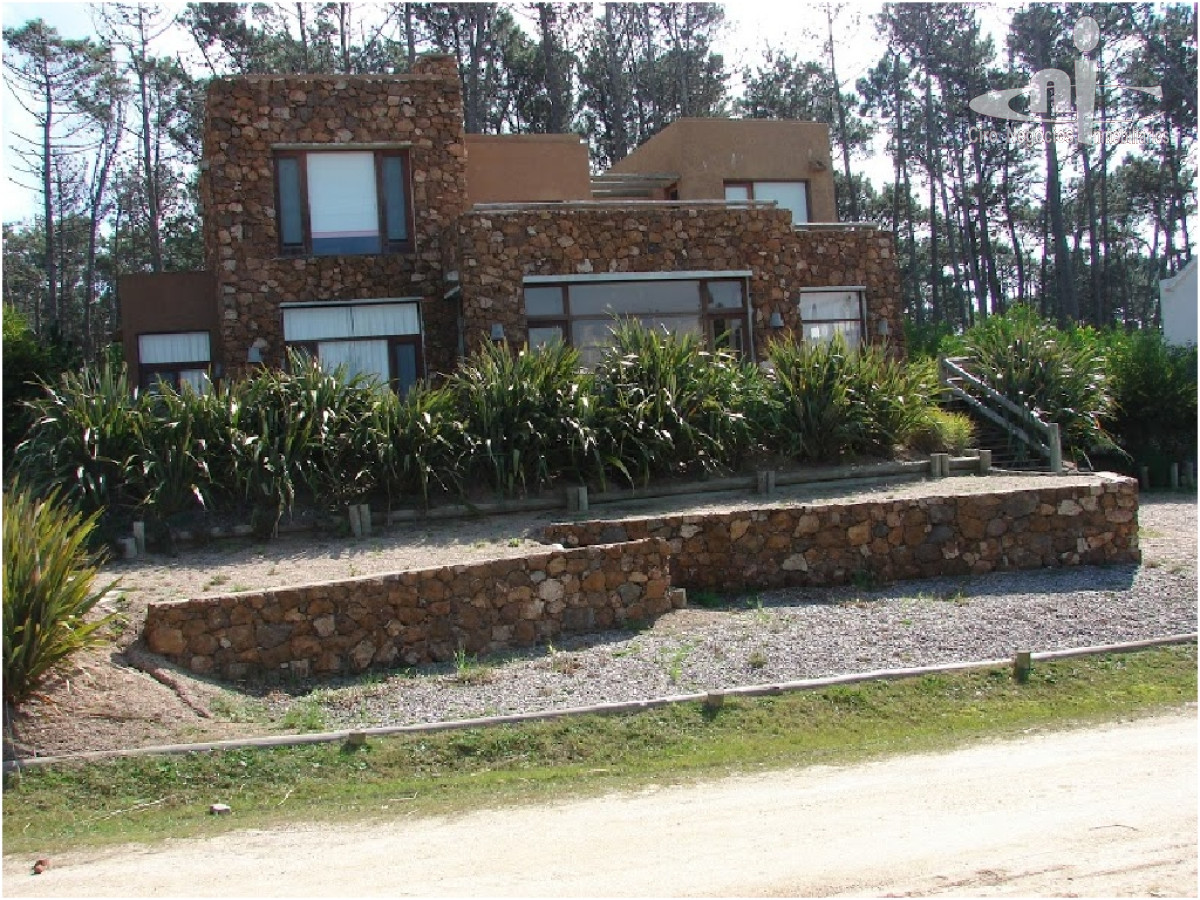 en laguna blanca - cmp233010c