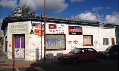 DOS CASAS ESQUINA EN CENTRO DE MALDONADO
