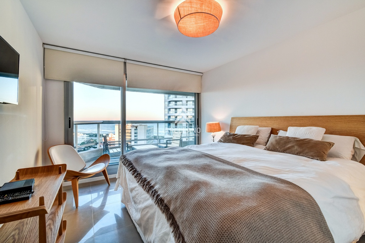 Apartamento ID.3827 - 3 dormitorios playa brava