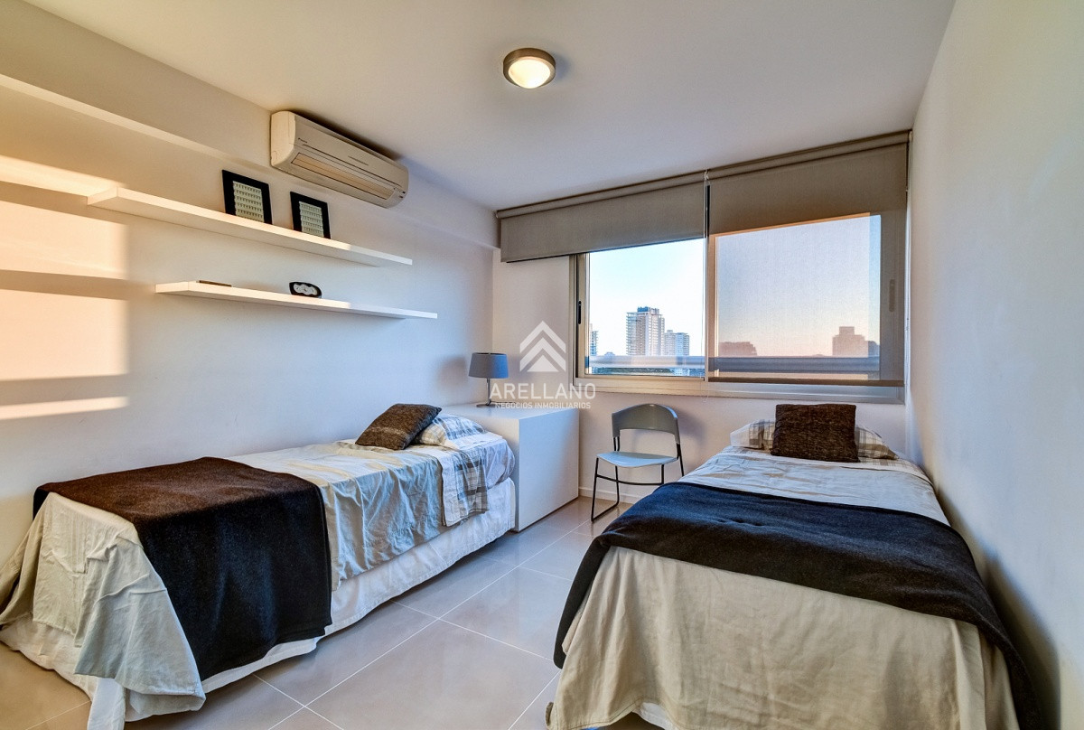 Apartamento ID.3827 - 3 dormitorios playa brava