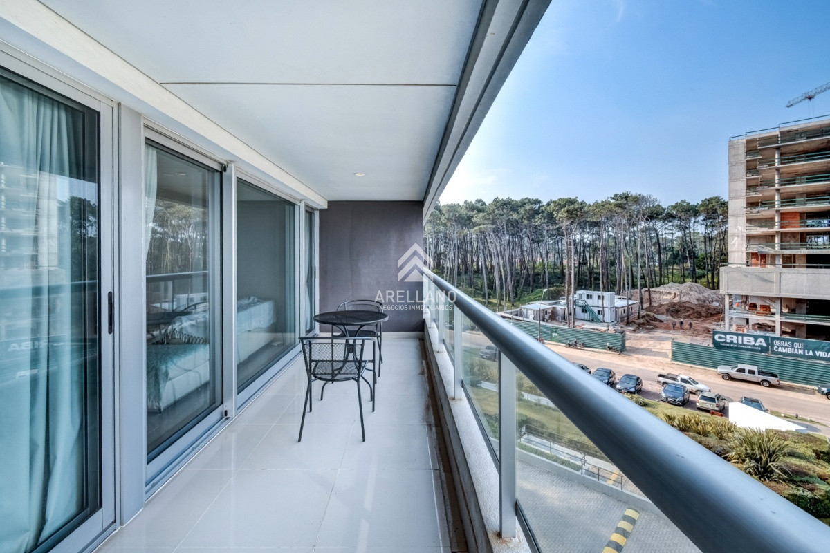 Apartamento ID.3868 - 3 dormitorios playa brava, torre con servicios