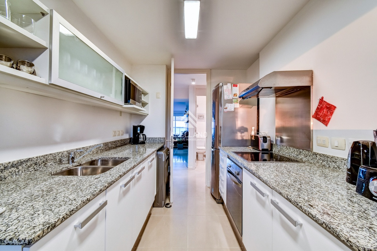 Apartamento ID.3827 - 3 dormitorios playa brava