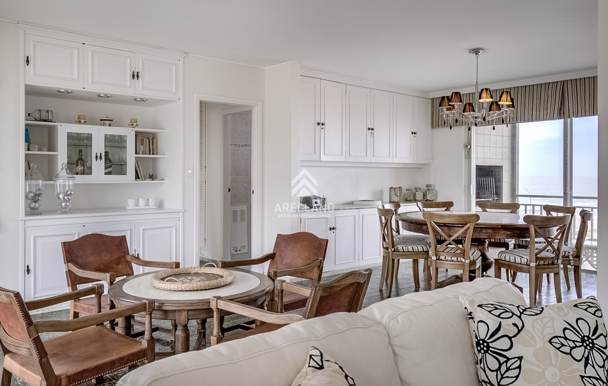 Apartamento ID.1881 - Venta apartamento 3 dormitorios 