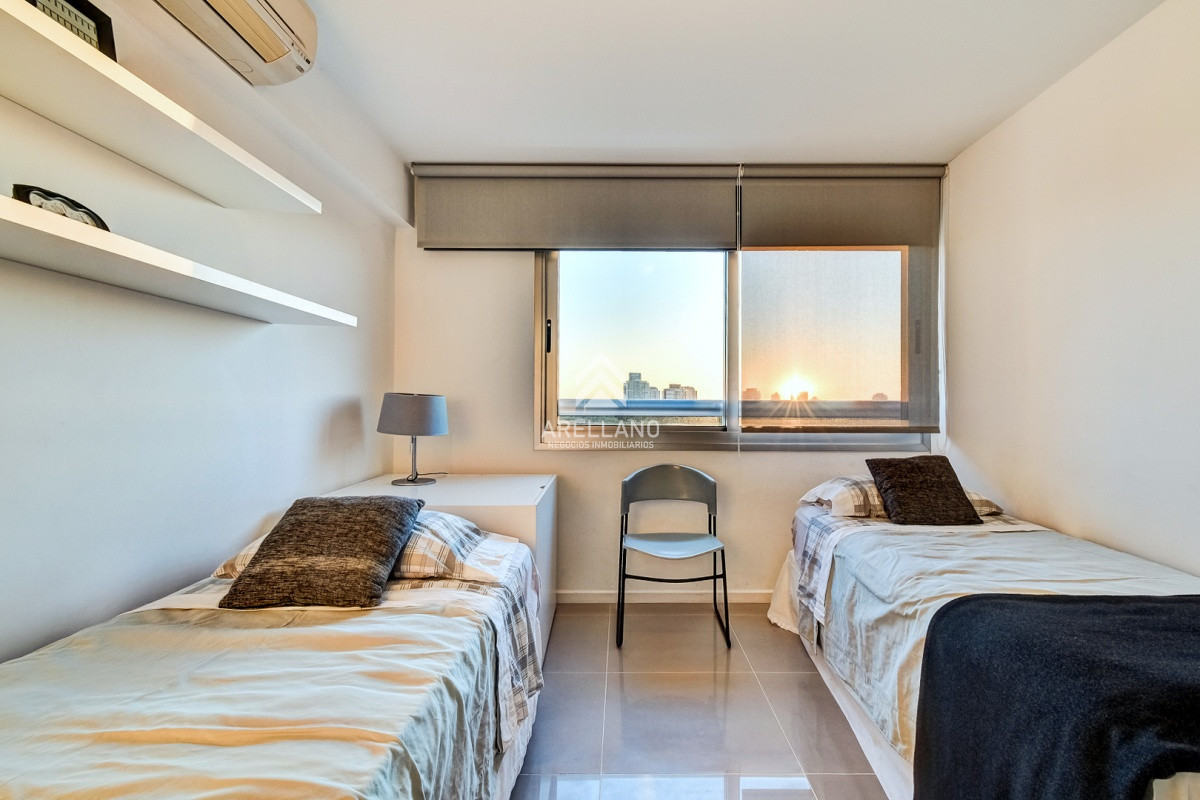 Apartamento ID.3827 - 3 dormitorios playa brava