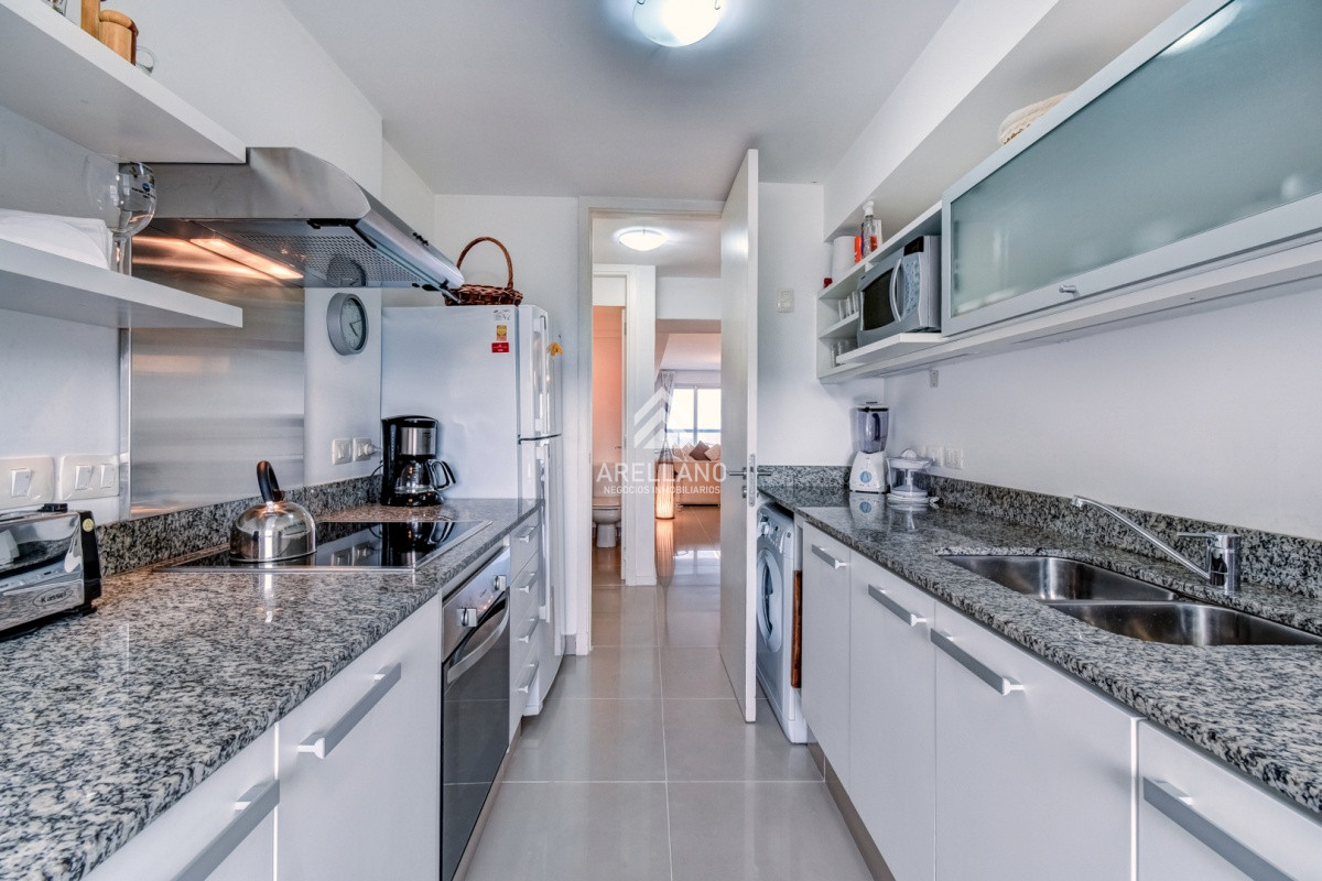 Apartamento ID.3868 - 3 dormitorios playa brava, torre con servicios