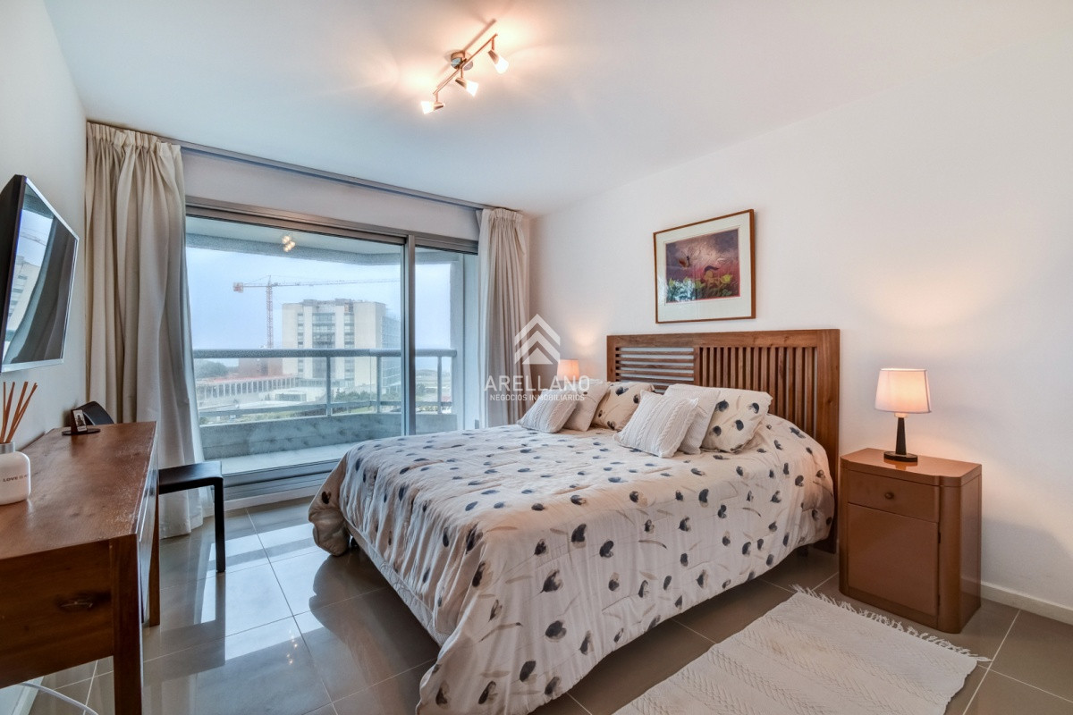 Apartamento ID.3868 - 3 dormitorios playa brava, torre con servicios