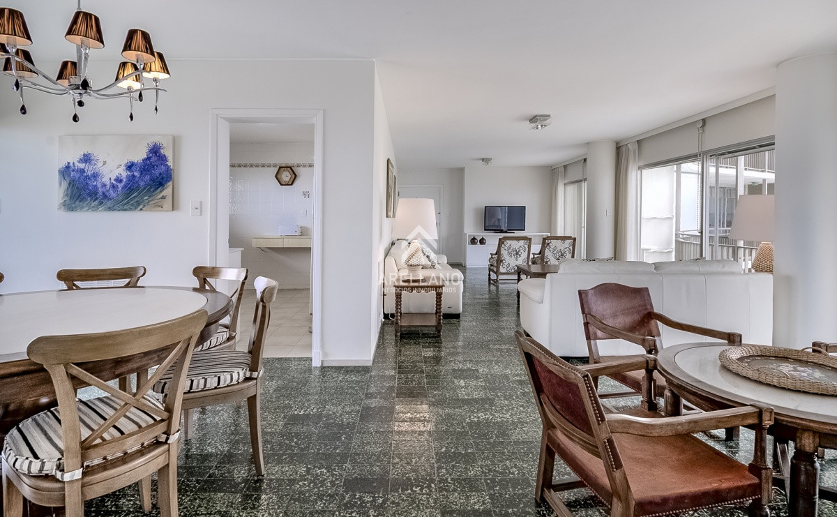 Apartamento ID.1881 - Venta apartamento 3 dormitorios 