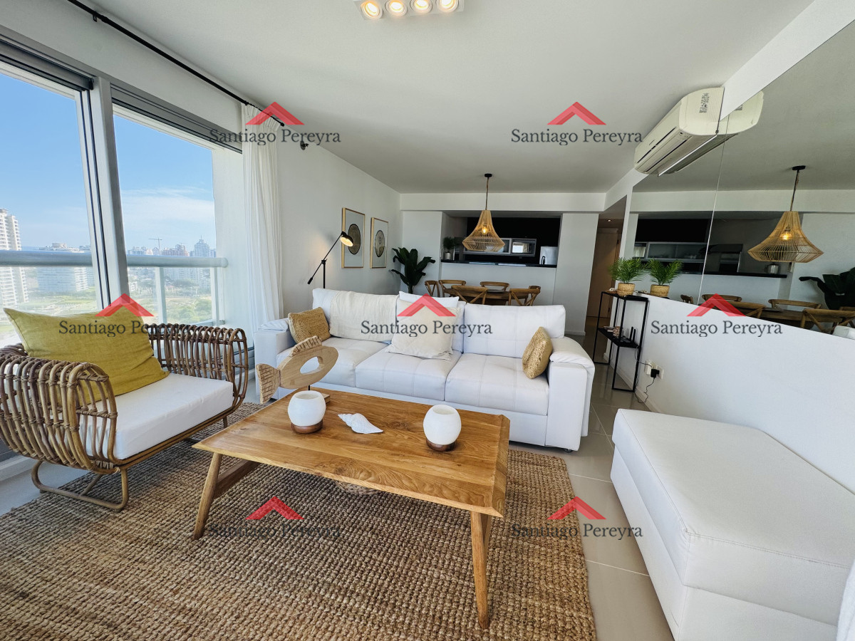 Apartamento ID.14184 - Apartamento primer nivel en venta, 2 dormitorios en suite, amenities completos, a pasos de la playa en piso alto