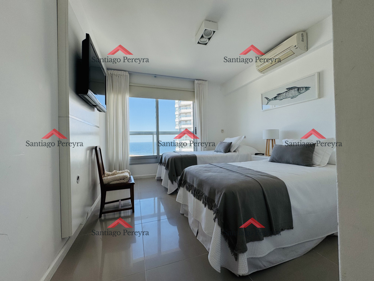 Apartamento ID.14184 - Apartamento primer nivel en venta, 2 dormitorios en suite, amenities completos, a pasos de la playa en piso alto