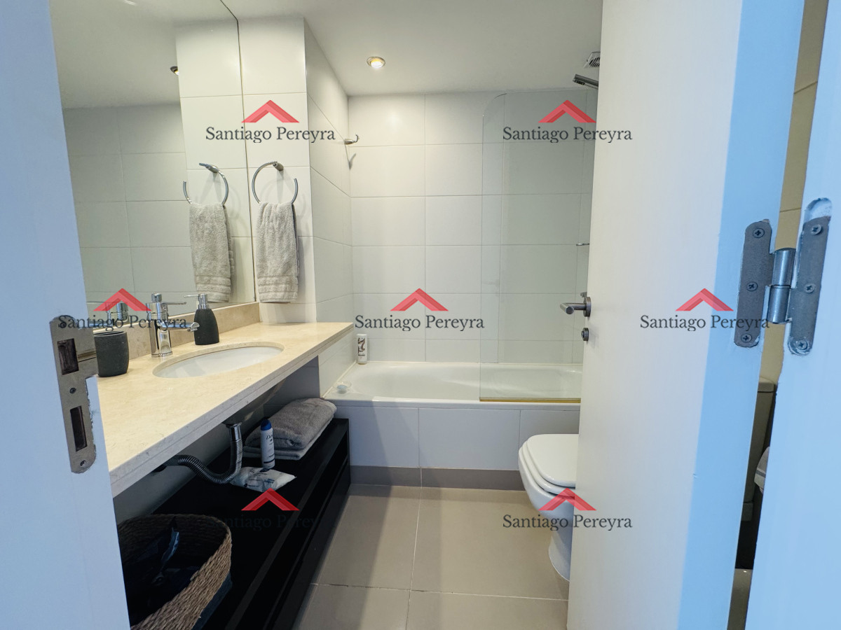 Apartamento ID.14184 - Apartamento primer nivel en venta, 2 dormitorios en suite, amenities completos, a pasos de la playa en piso alto