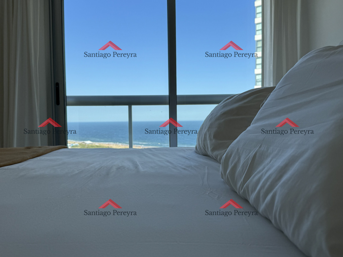 Apartamento ID.14184 - Apartamento primer nivel en venta, 2 dormitorios en suite, amenities completos, a pasos de la playa en piso alto
