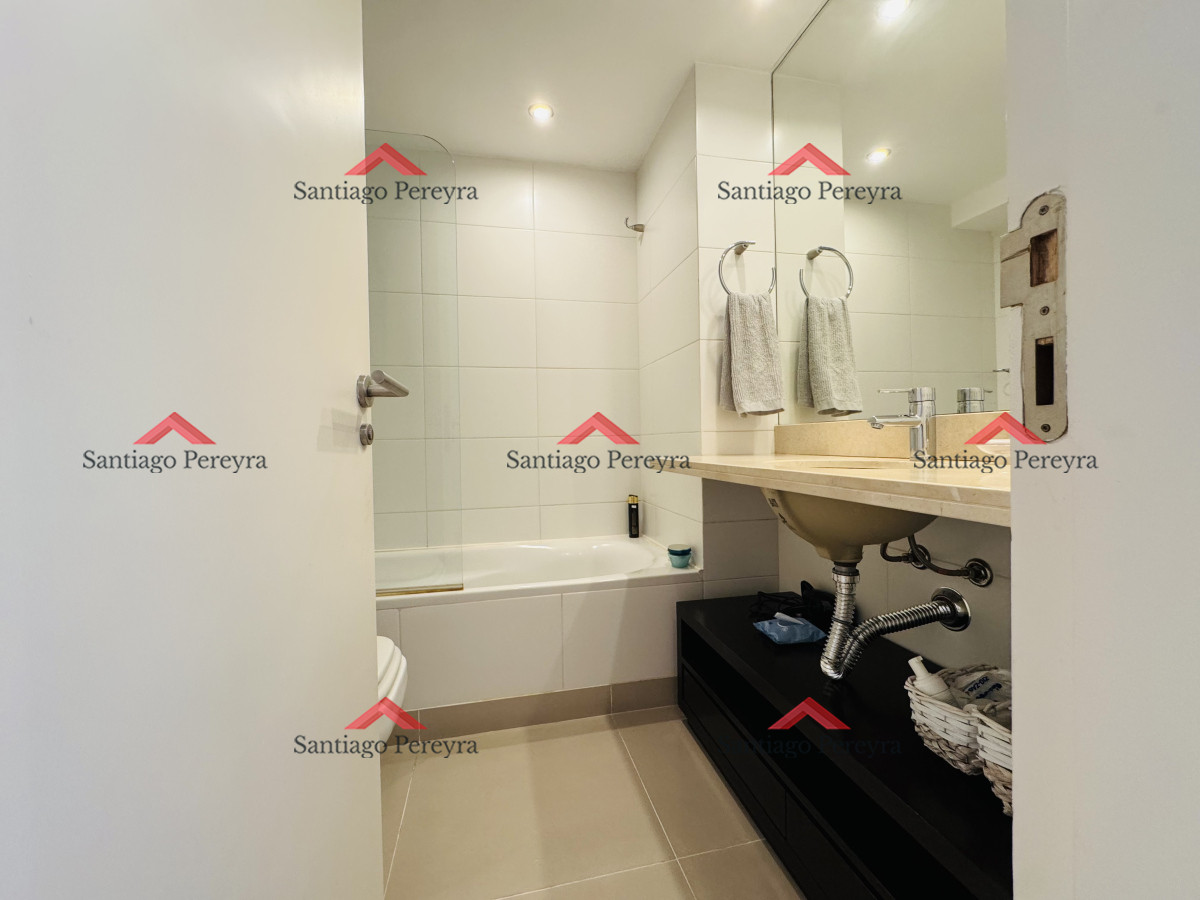 Apartamento ID.14184 - Apartamento primer nivel en venta, 2 dormitorios en suite, amenities completos, a pasos de la playa en piso alto