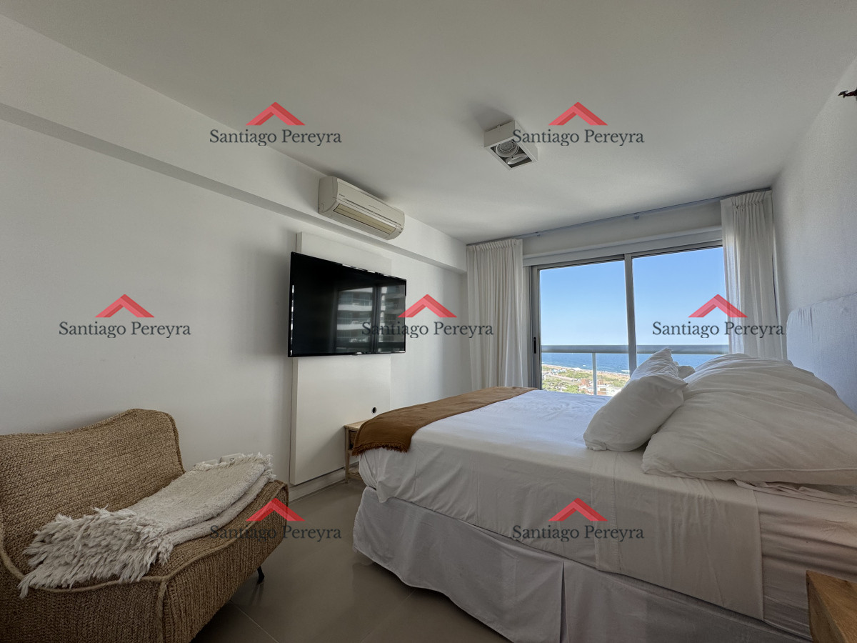Apartamento ID.14184 - Apartamento primer nivel en venta, 2 dormitorios en suite, amenities completos, a pasos de la playa en piso alto