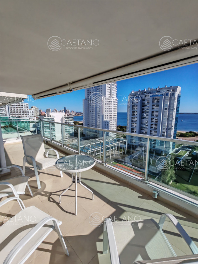 Apartamento en Punta del Este, Mansa - DMC16918A