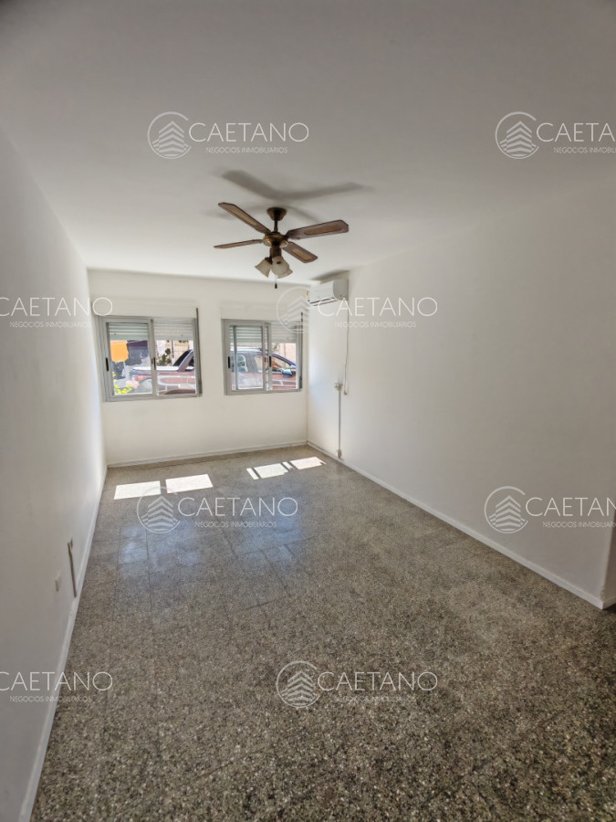 Venta apartamento 2 dormitorios. Centro, Maldonado.  - DMC16972A