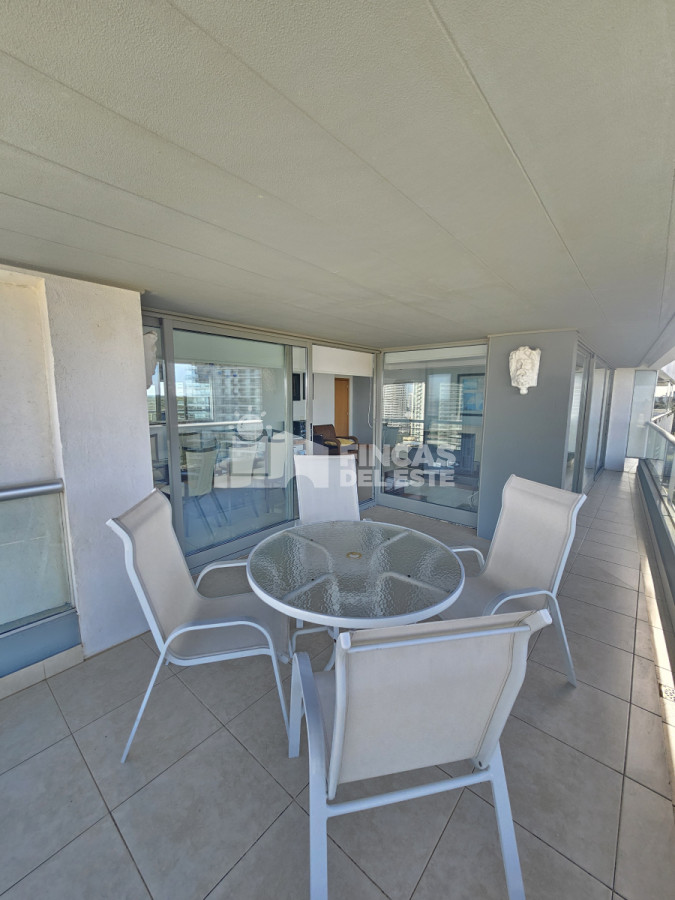 Apartamento ID.2547/Venta-departamento-de-3-dormitorios-en-Punta-del-este- - Venta departamento de 3 dormitorios en Punta del este 