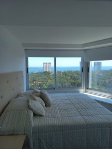 Hermoso apartamento en venta en Ocean Drive, Punta del Este.