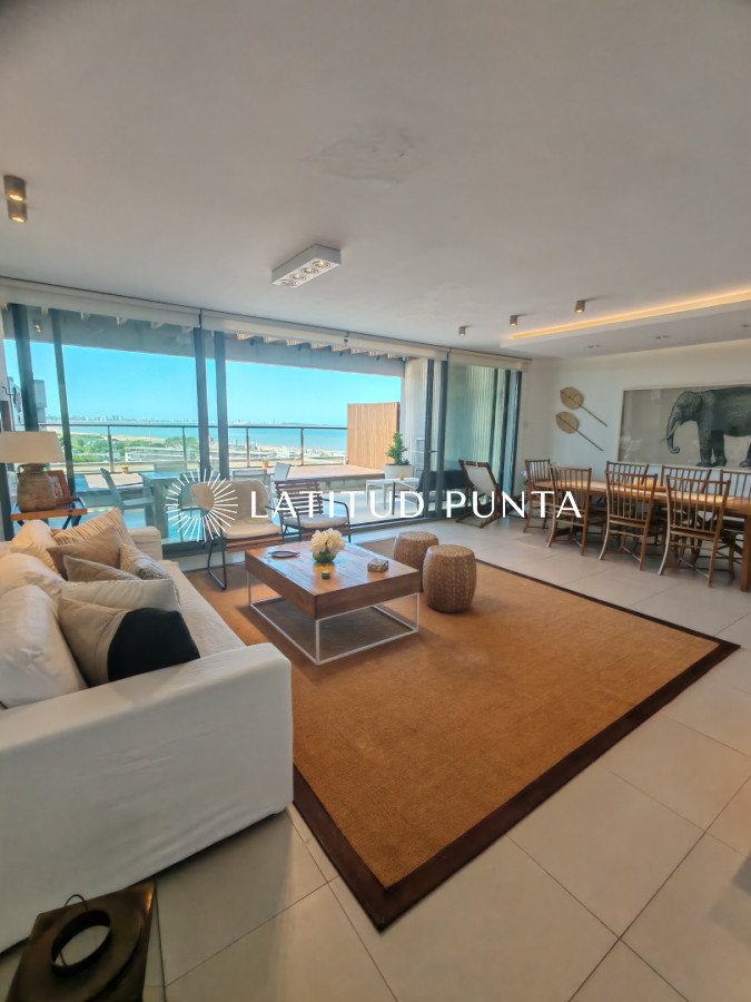 Apartamento 2 dormitorios en suite. Punta Ballena - LAT6974A