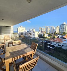 Venta apartamento 2 dormitorios y dependencia