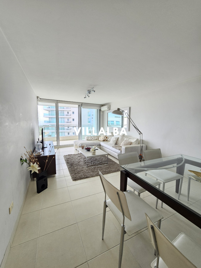 Apartamento ID.4118 - Mansa, oportunidad 2 dormitorios y dependencia 