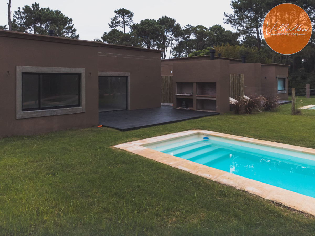 Apartamento ID.2142 - Penthouse primera linea mansa