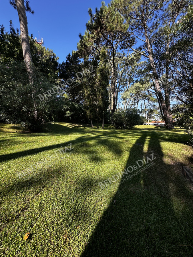 Terreno ID.2930 - Venta terreno punta del este 