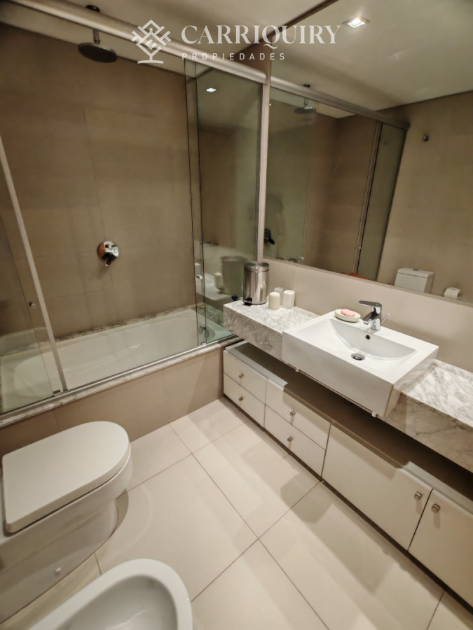 Apartamento ID.10028/Espectacular-apartamento-en-alquiler-en-la-torre-mas-lujosa-de-Punta-del-este - TIBIRON TERRAZAS 3 DORMITORIOS EN SUITE SE VENDE