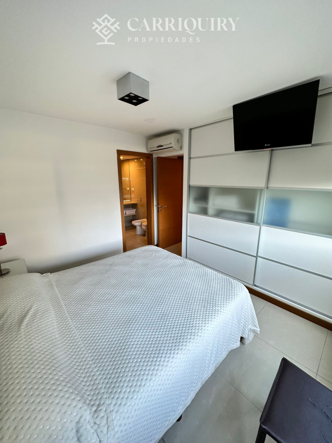 Apartamento ID.9960 - Venta departamento punta del este primera linea playa brava frente al mar