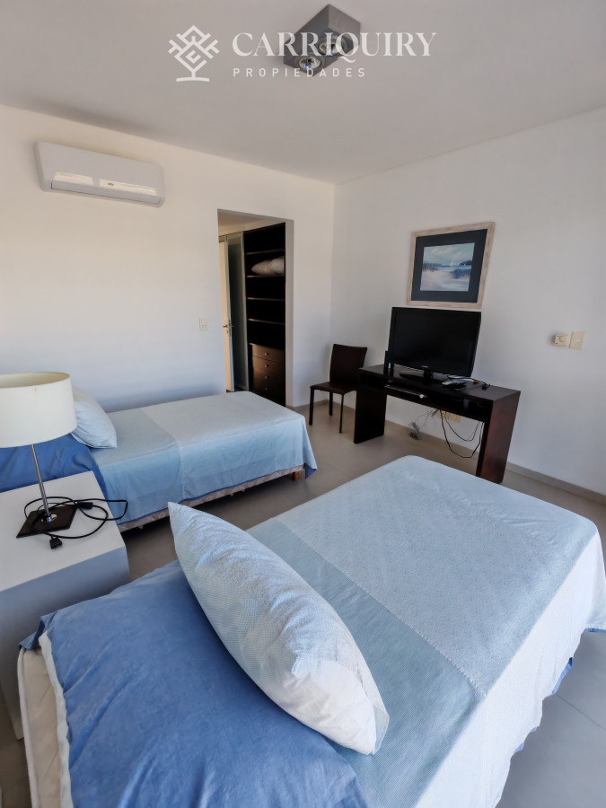 Apartamento ID.9319/-venta-MILLENIUM-TOWER-mansa-frente-al-mar-tres-suites-y-dependencias - BRAVA 28 103