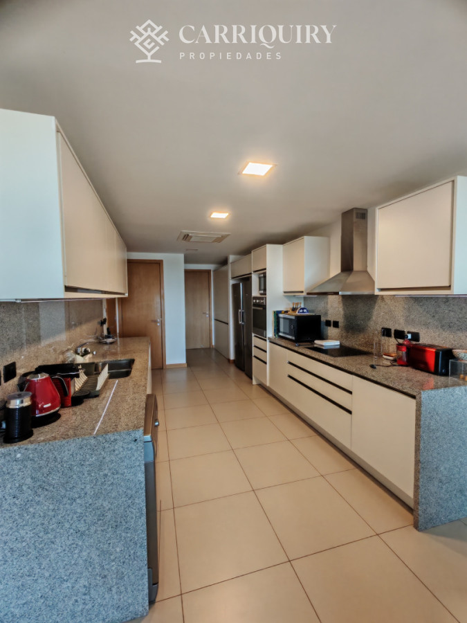 Apartamento ID.10028/Espectacular-apartamento-en-alquiler-en-la-torre-mas-lujosa-de-Punta-del-este - TIBIRON TERRAZAS 3 DORMITORIOS EN SUITE SE VENDE