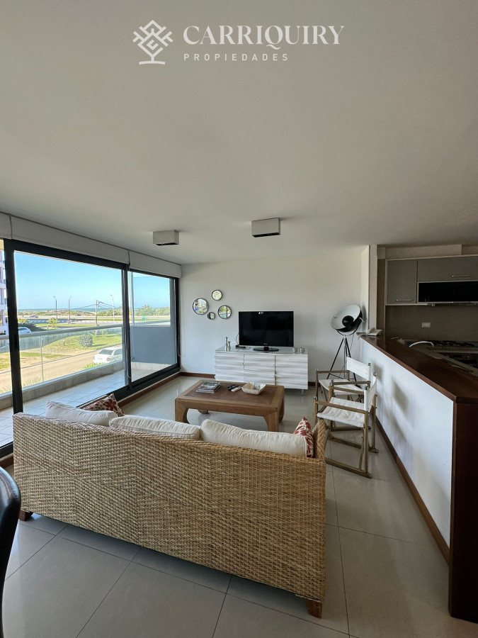 Apartamento ID.9960 - Venta departamento punta del este primera linea playa brava frente al mar